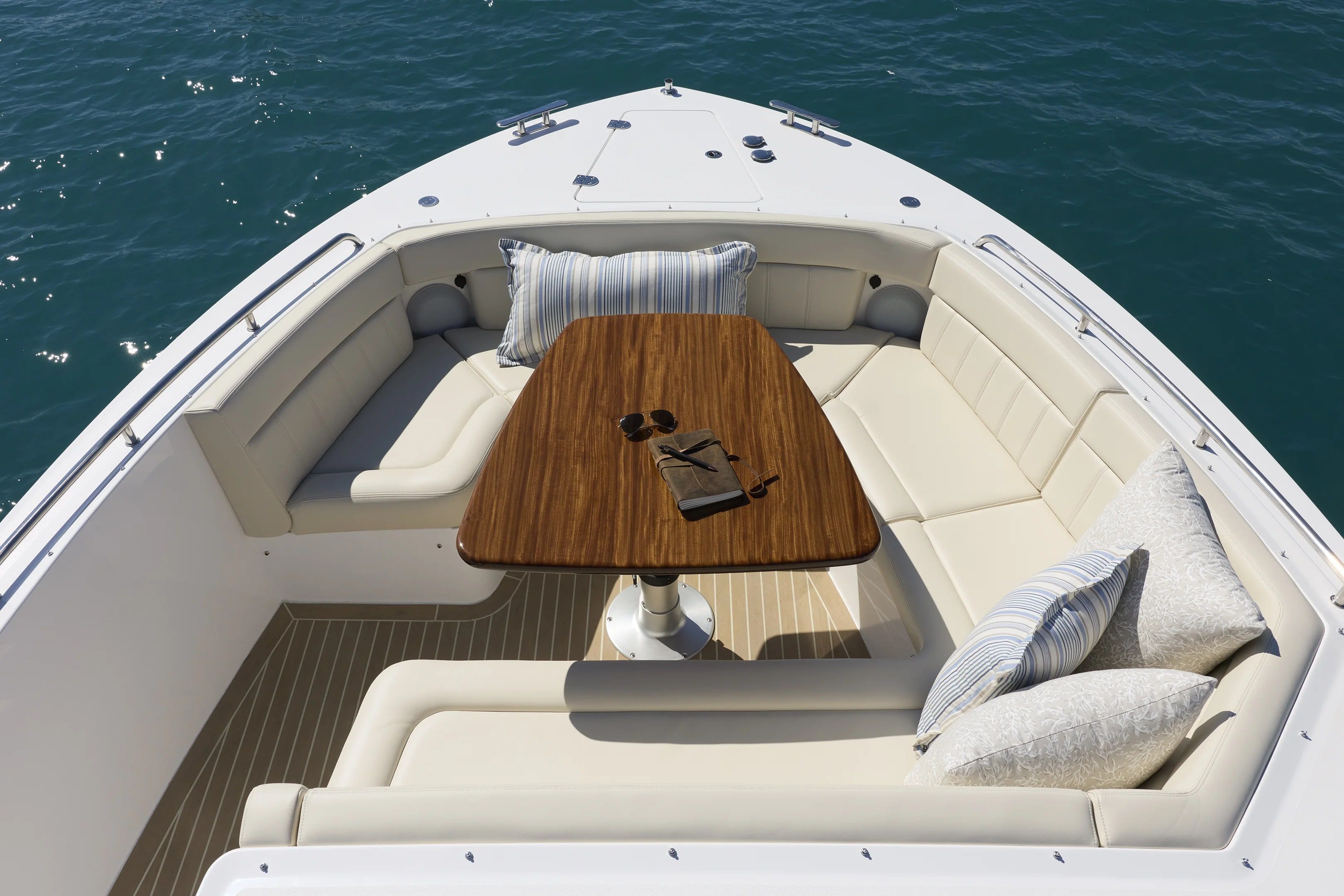 MJM 47X open-bow entertaining