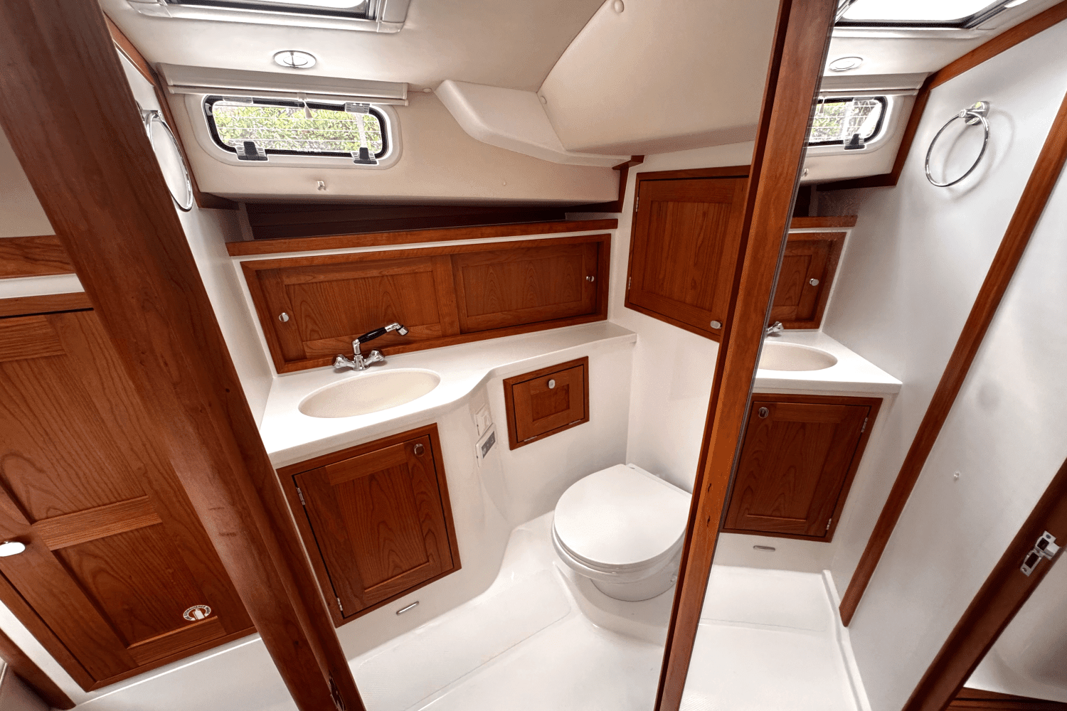 35-helmconsole-064-head