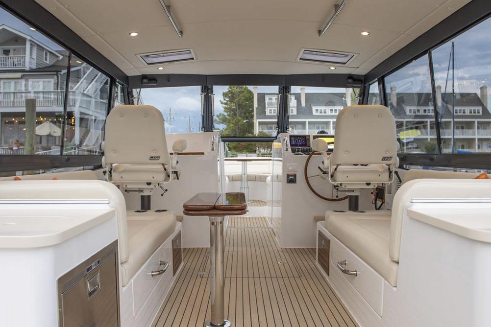 MJM 3 Pilothouse 037