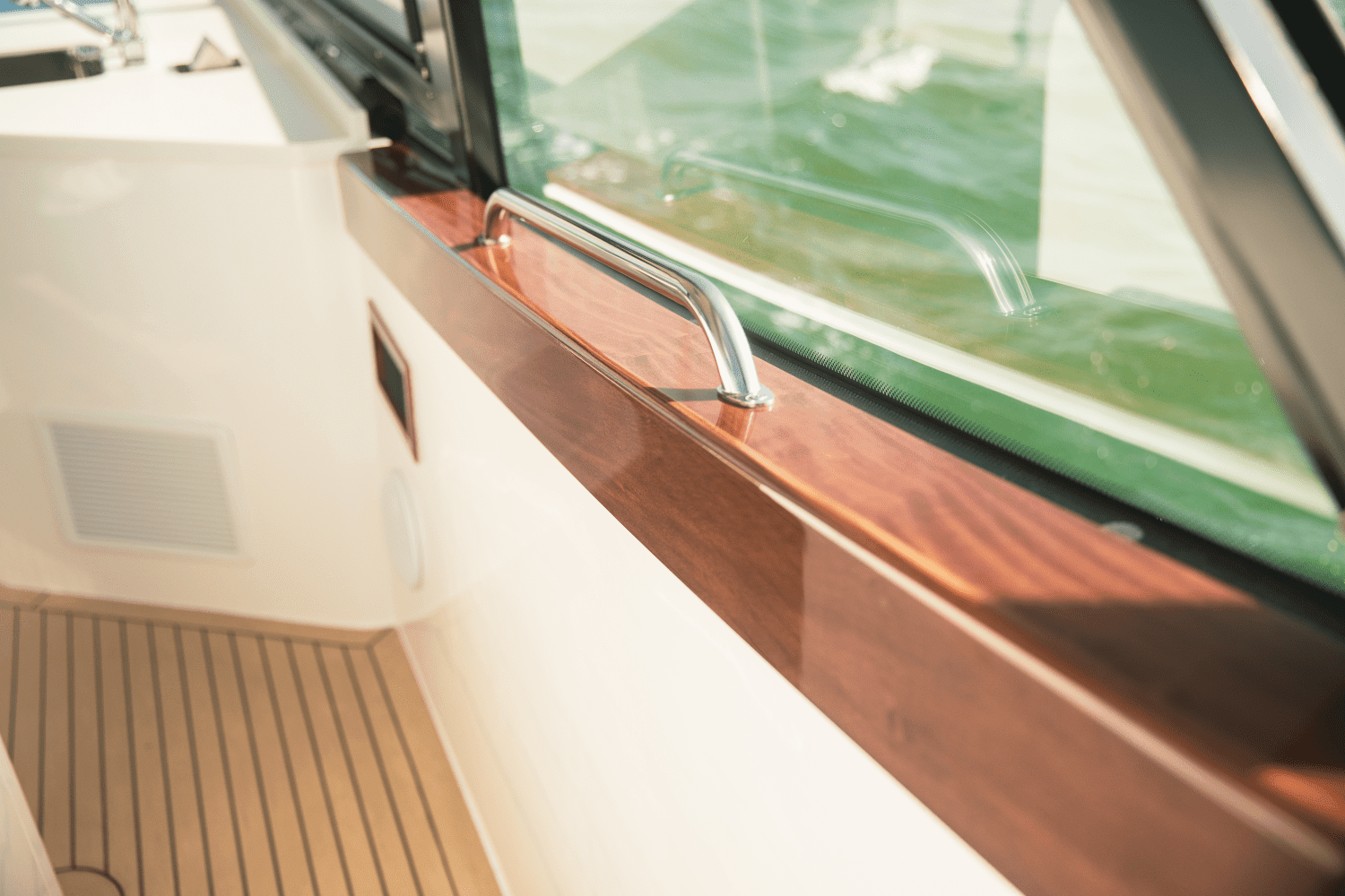 noonb6vedv9bxkd4w2ru_cropped